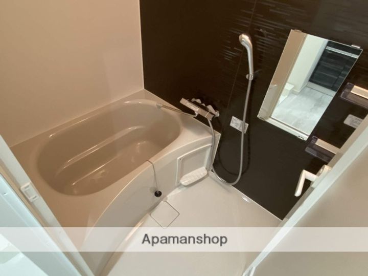 リアライズ布施駅前の風呂