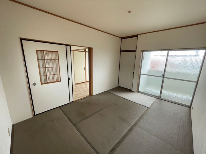 八尾マンション58号室の内装
