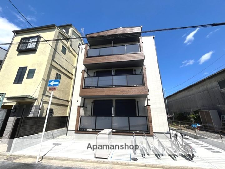 D PORTA ALEGRIAの外観