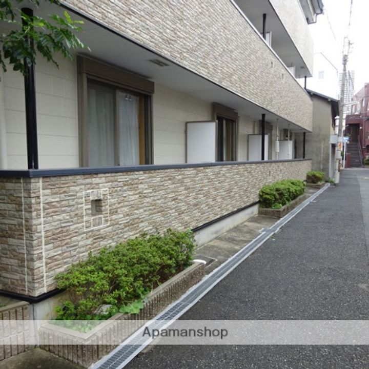 CENTERLIVERS(センターリヴァース)202号室の外観