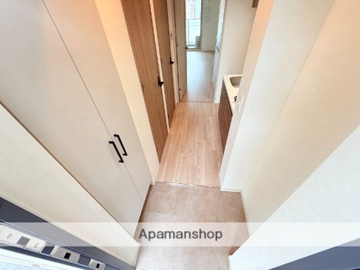 ファーストフィオーレ長田グランディール706の玄関