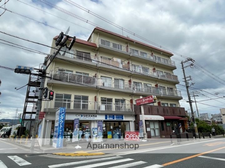 トーエー八尾2ビルの外観