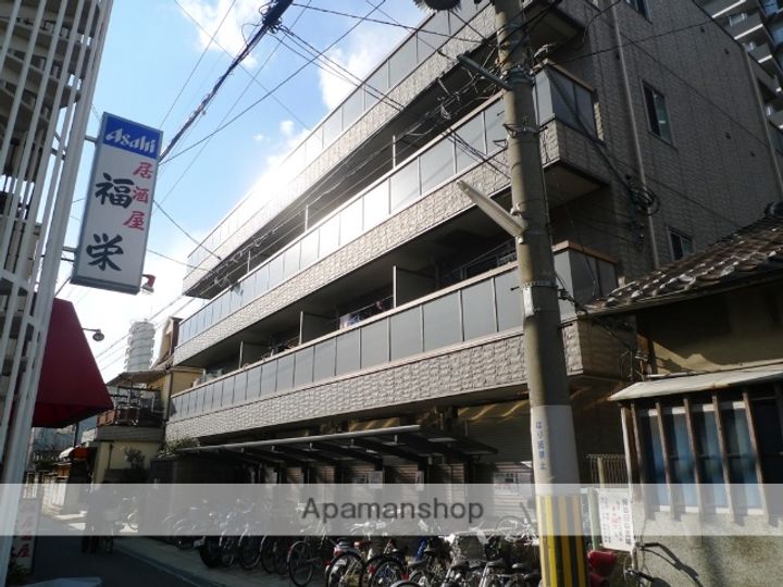 エバーグリーン若江岩田302の外観