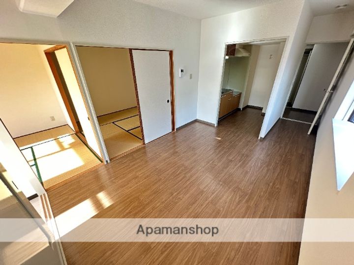 グリーンハイツもりきく45の居間