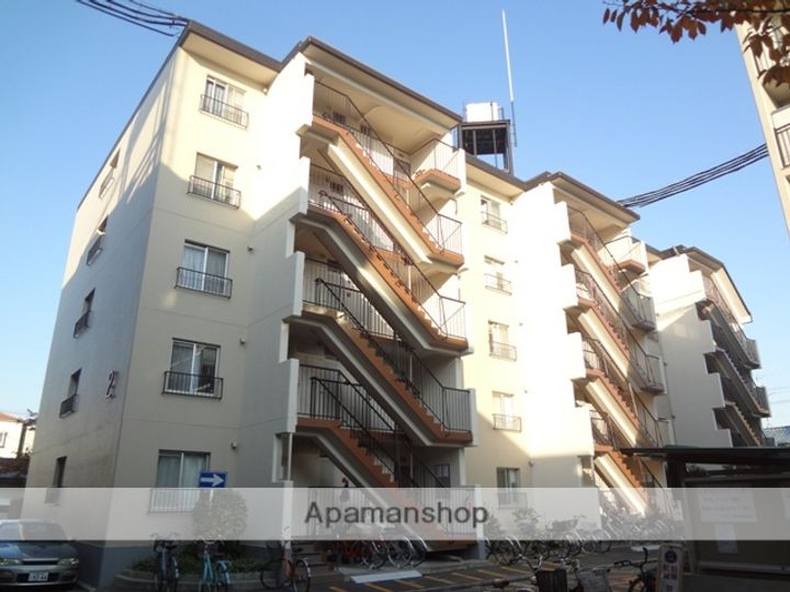 プレジデント東大阪 第1棟の外観