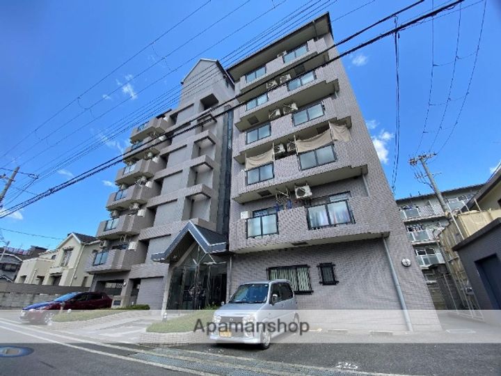 大阪府東大阪市吉田7丁目の賃貸マンションの外観