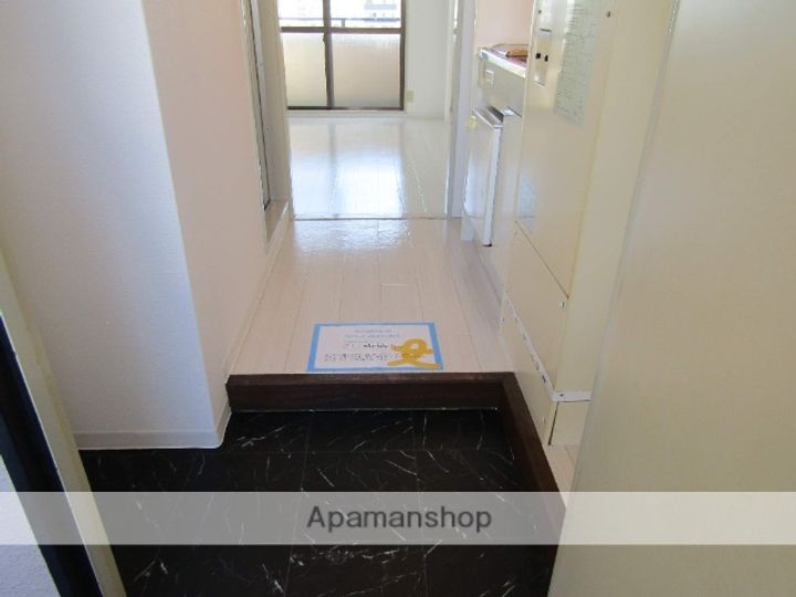 サンパレス布施の玄関