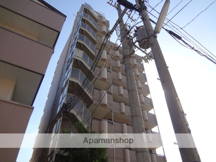 サンパレス布施の外観