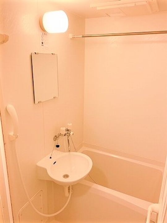 レオパレスブランシュヴァルⅢ202の風呂