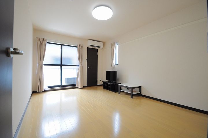 レオネクストみやびⅠの居間