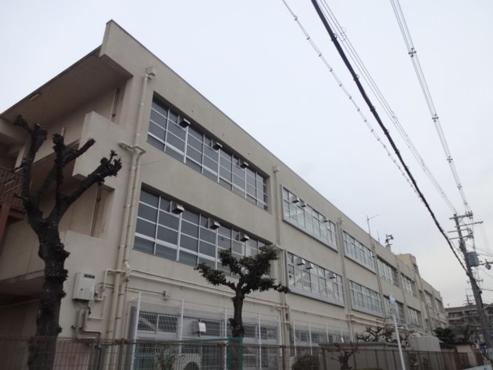 サンメゾンの周辺