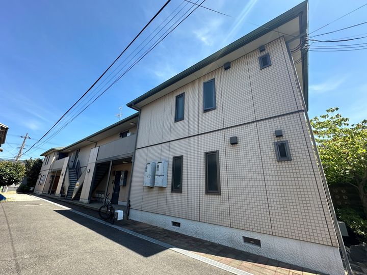 ドゥ・リュエルB202号室の外観