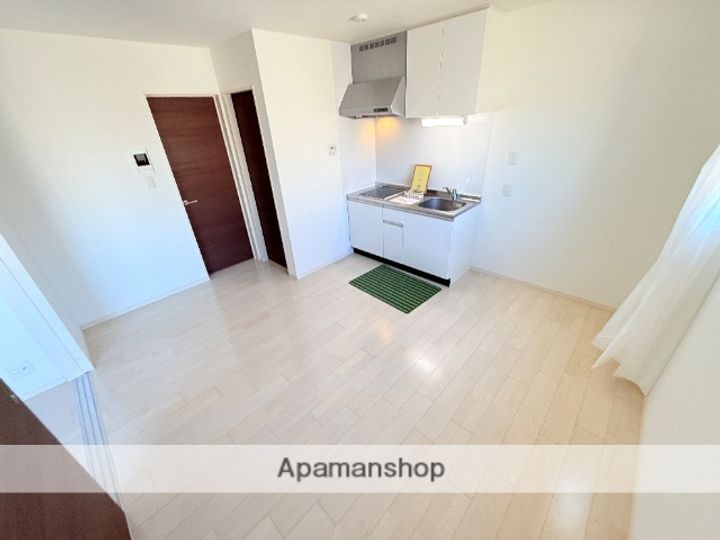 F MIRAI DOLLY(エフミライドーリー)の居間