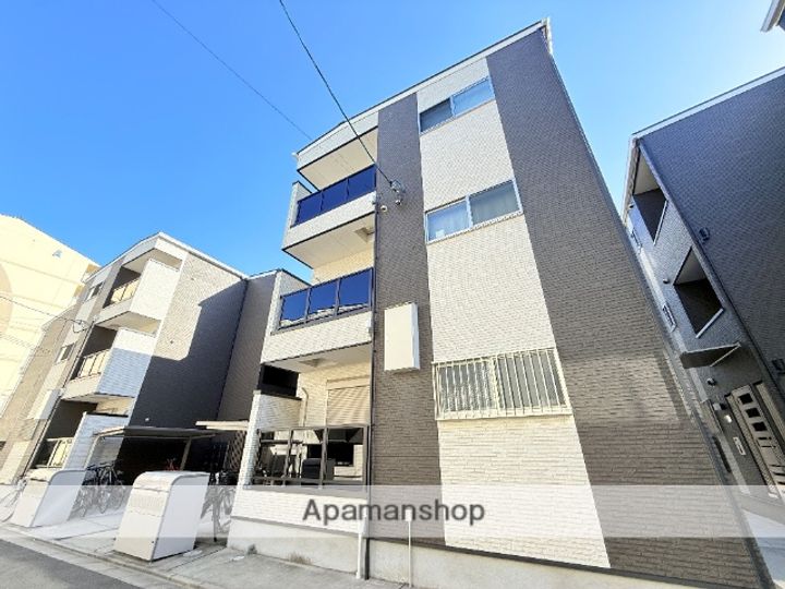 F MIRAI DOLLY(エフミライドーリー)の外観