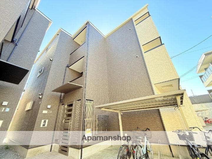 F MIRAI DOLLY(エフミライドーリー)の外観