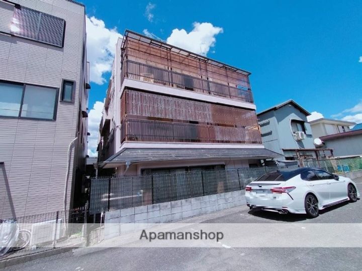 横山マンションの外観