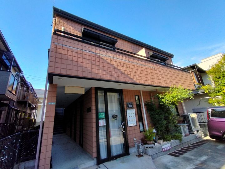 サンハイツ香枦園の外観