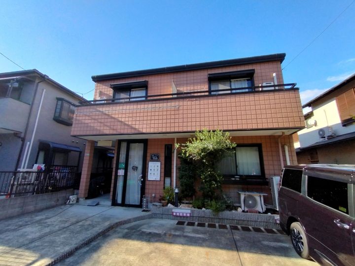 サンハイツ香枦園の外観