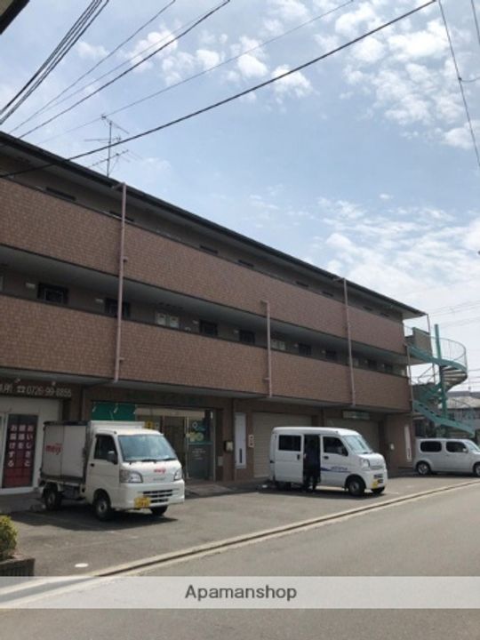 ファミール5号館の外観