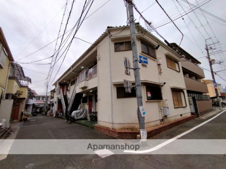 小川マンションの外観