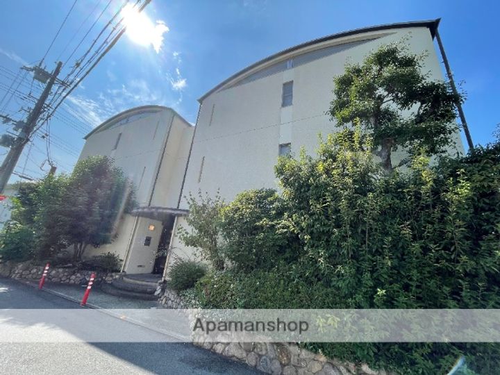 ペアコート仁川の外観