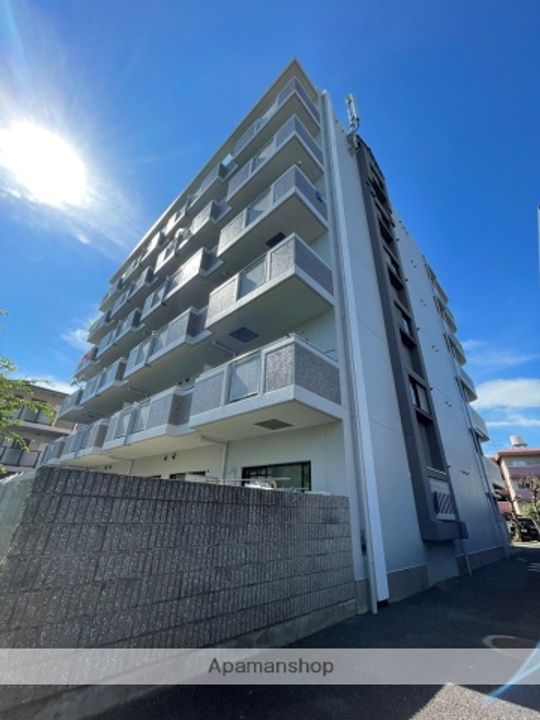 大阪府八尾市小畑町2丁目の賃貸マンションの外観