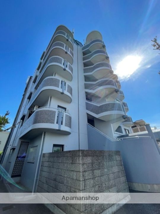 大阪府八尾市小畑町2丁目の賃貸マンションの外観