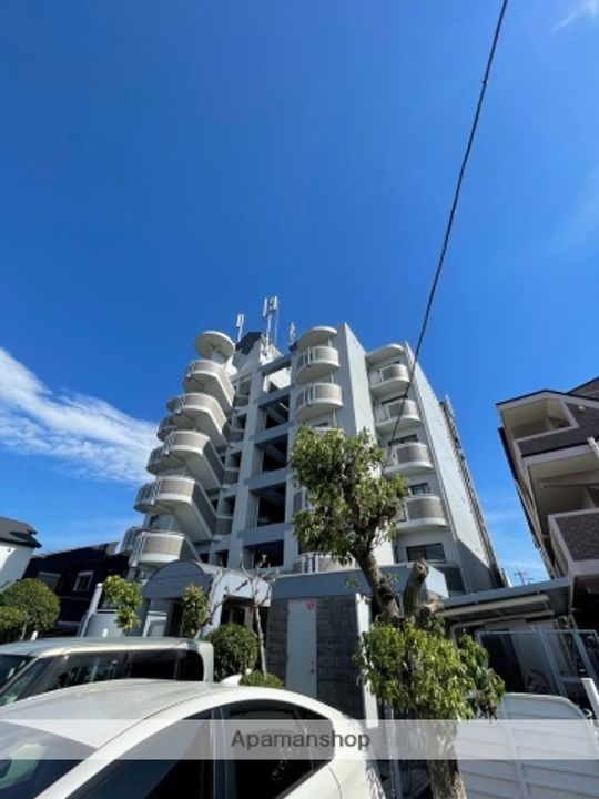 大阪府八尾市小畑町2丁目の賃貸マンションの外観