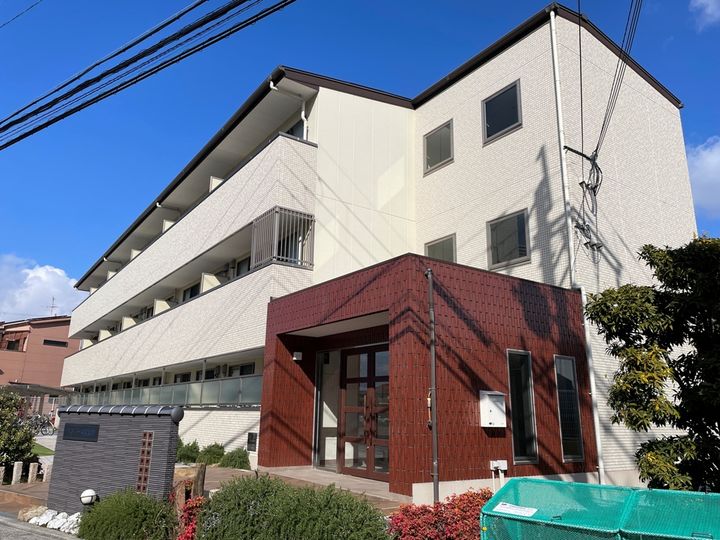 ラフィーネ久宝寺107号室の外観