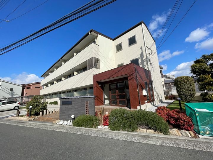 ラフィーネ久宝寺107号室の外観