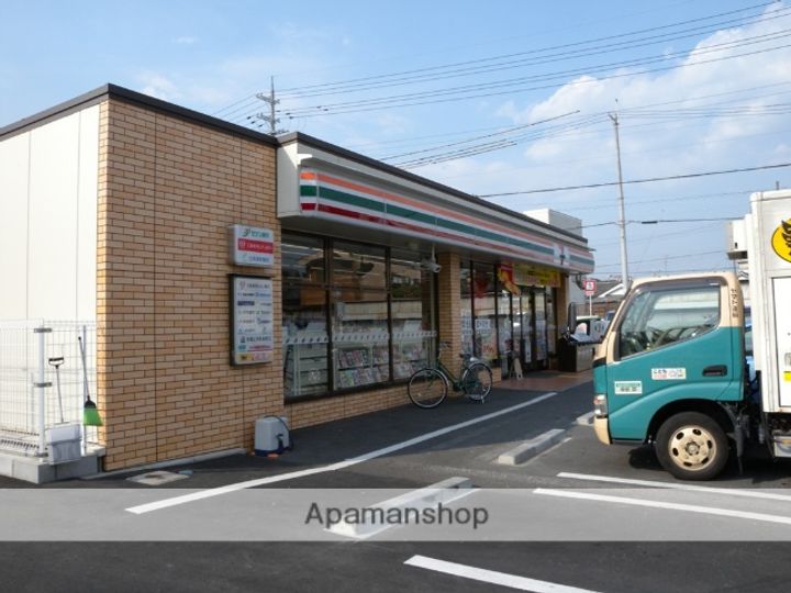 シャルムコートの周辺