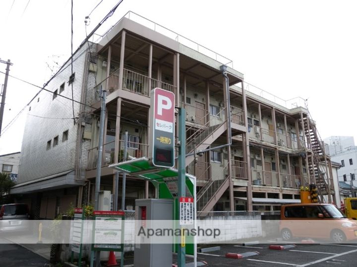 大阪府八尾市北本町1丁目の賃貸マンションの外観