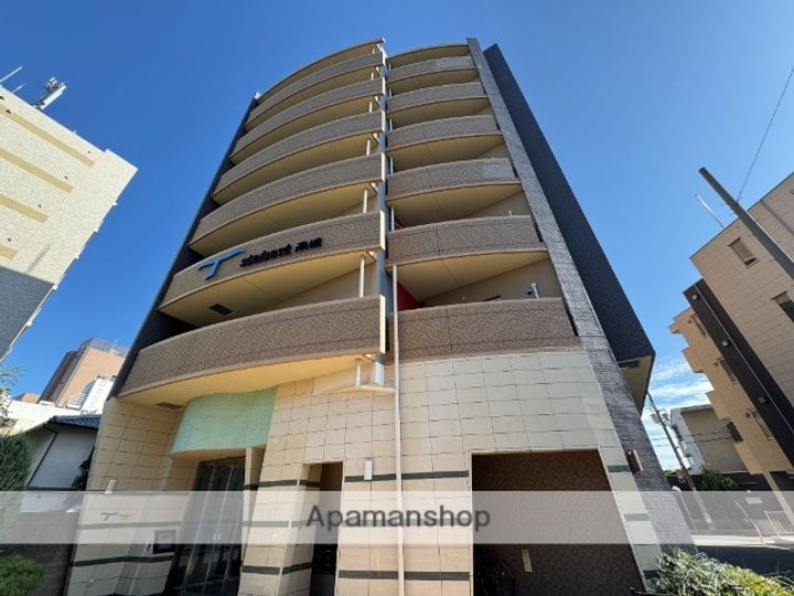 セレニテ高槻の外観