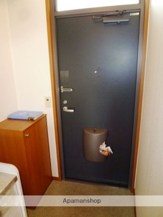 メゾンドボヌールの玄関