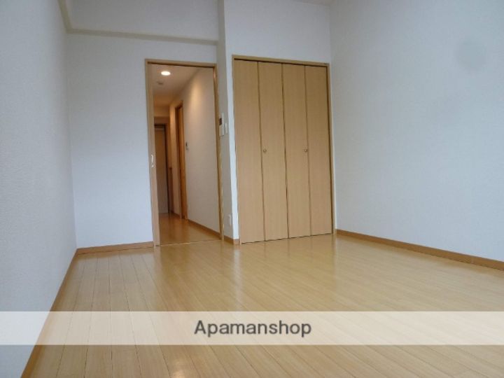 プリヴェ梅園503の内装