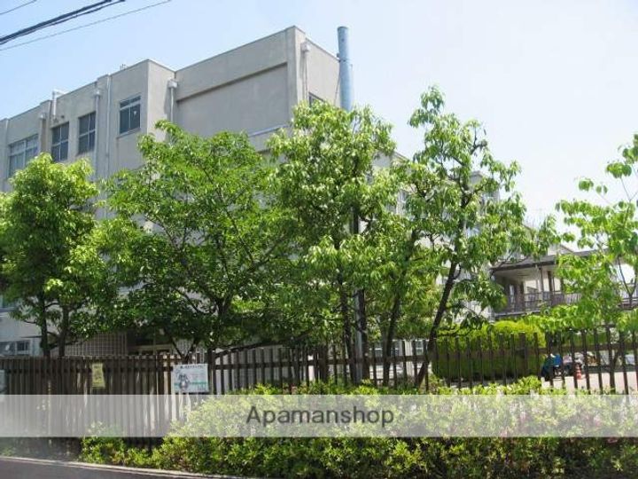 大阪府高槻市東五百住町1丁目の賃貸マンションの周辺