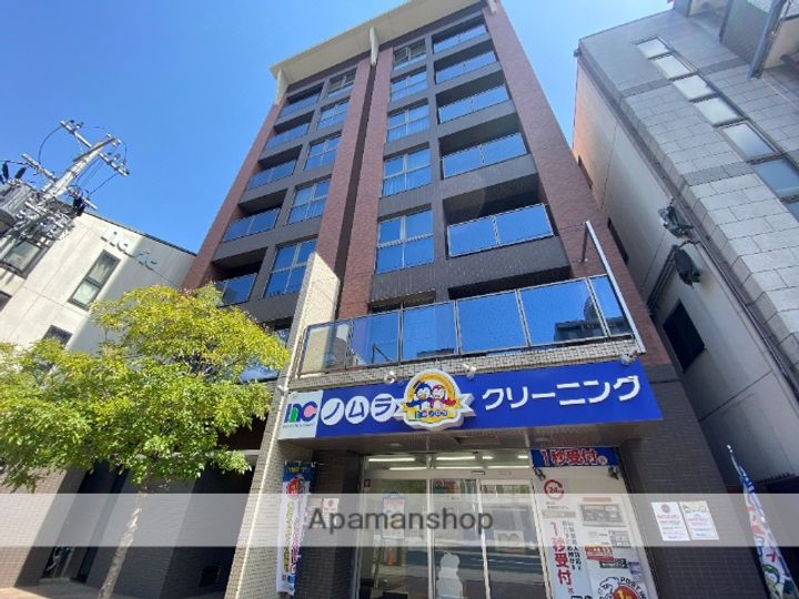 大阪府高槻市芥川町1丁目の賃貸マンションの外観