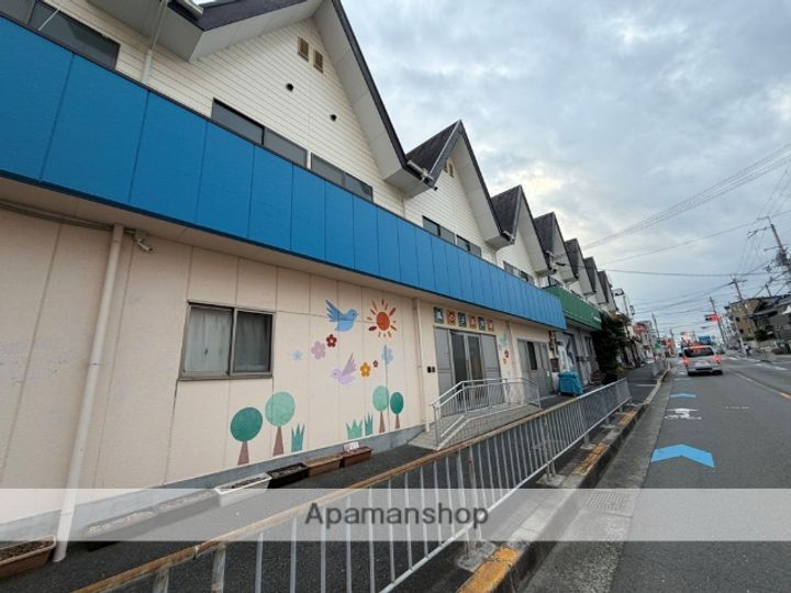 レジデンス真上の外観