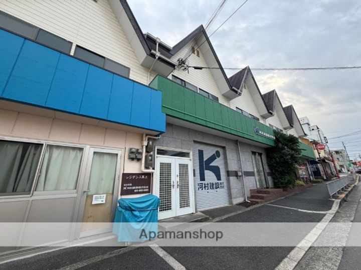 レジデンス真上の外観