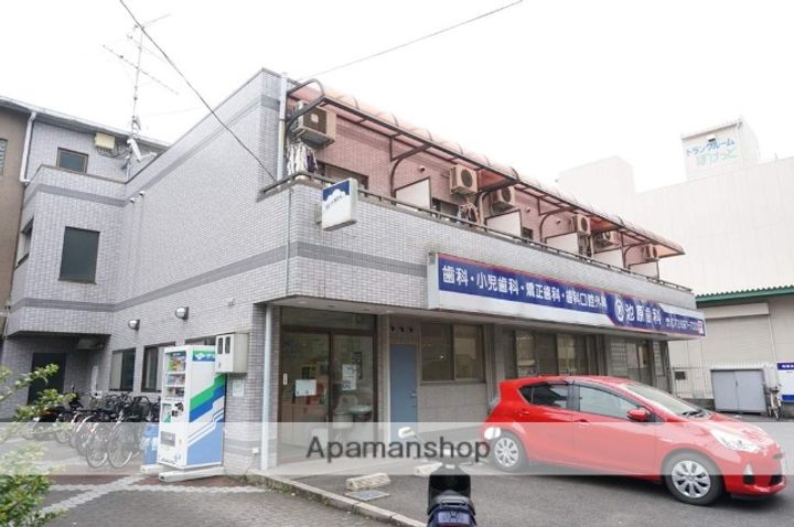 大阪府高槻市宮田町3丁目の賃貸マンションの外観