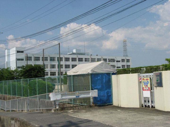 レオパレスカリオストロの周辺