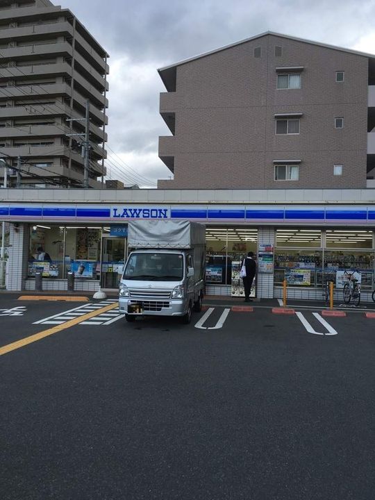レオパレスセジュール高槻の周辺
