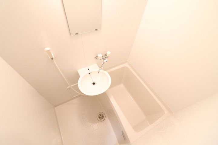 レオパレス奏律の風呂