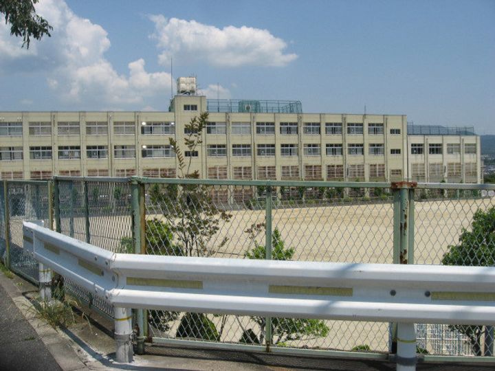 レオパレス南平台の周辺