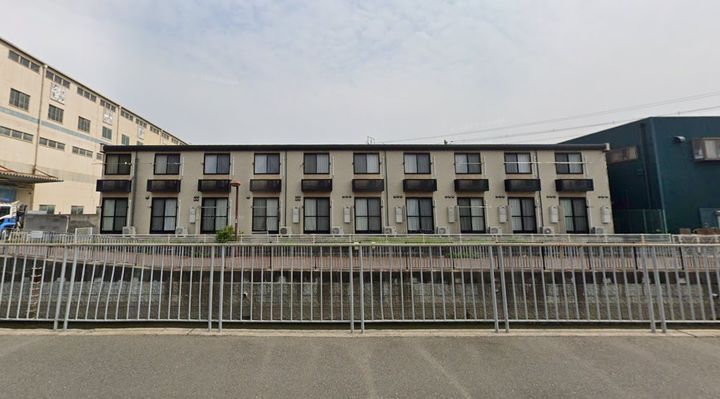 レオパレスパーシモン 辻子の外観