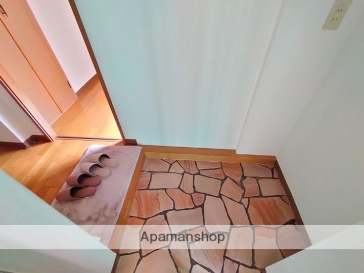 羽衣マンションの玄関