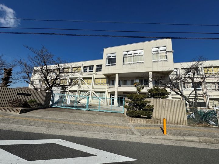 ビレッジハウス私部2号棟の周辺