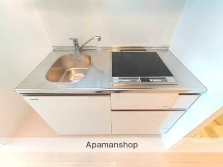 CROSS COURT高槻富田駅前のキッチン