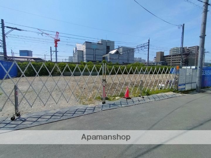 大阪府高槻市南芥川町の賃貸マンションの外観