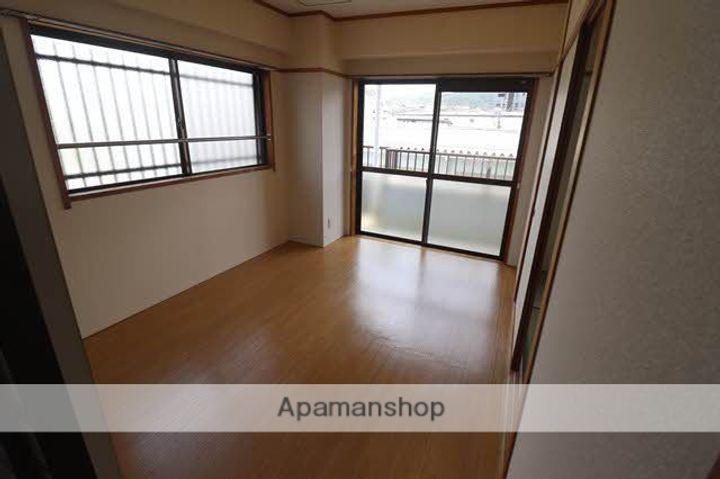 ハーティ忍ヶ丘Ⅴ番館の居間